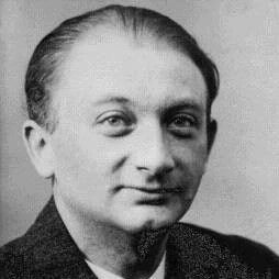 Black and white photo of Joseph Roth.